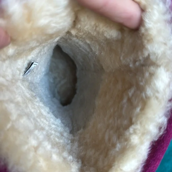 Bearpaw boots size 8 magenta - Picture 9 of 9